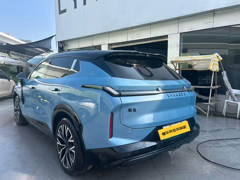 Lynk & Co 08 EM-P Hybrid, 2025 — фото 4 из 12