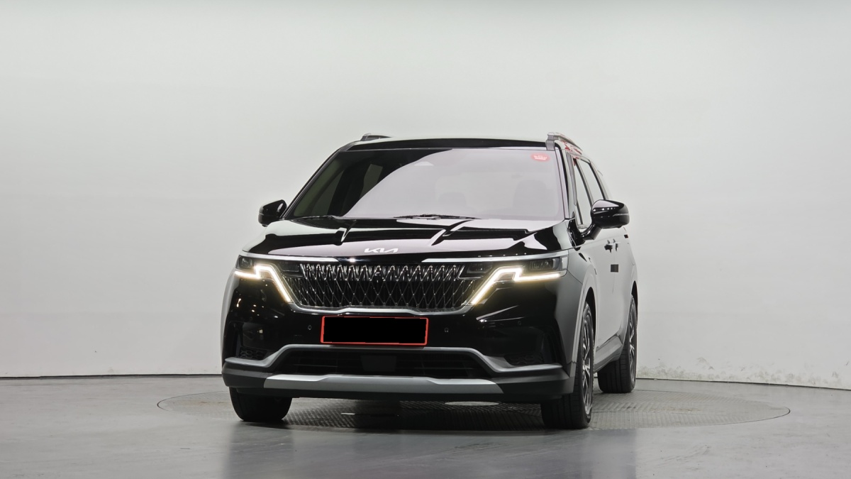 Kia Carnival, 2023 — фото 3 из 12