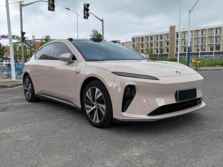 Nio ET5, 2024 — фото 3 из 9
