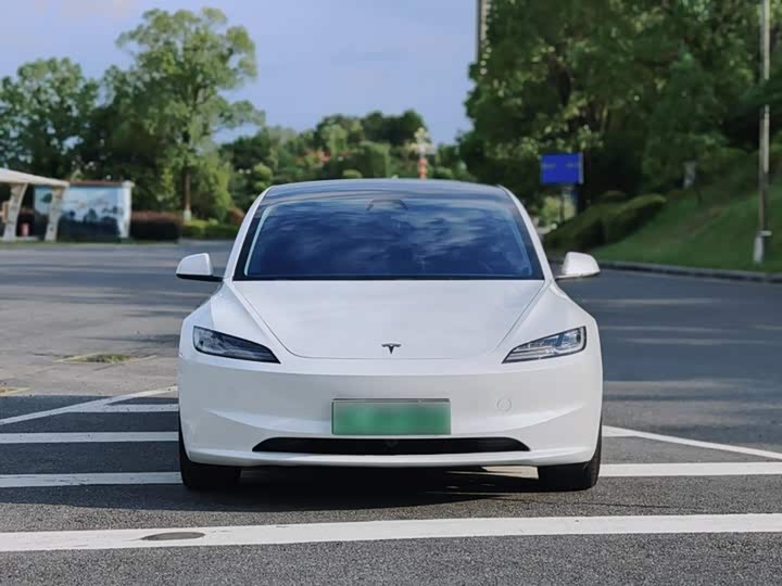Tesla Model 3, 2026 — фото 6 из 9