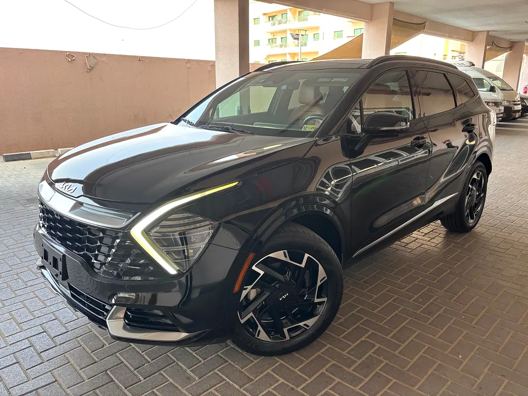 Kia Sportage, 2023 — фото 2 из 10