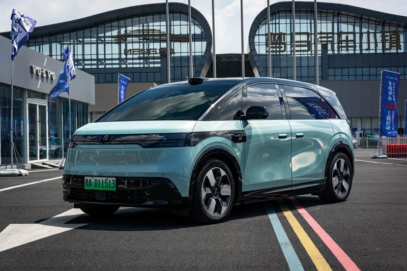 Zeekr Mix, 2024 — купить в Санкт-Петербурге под ключ