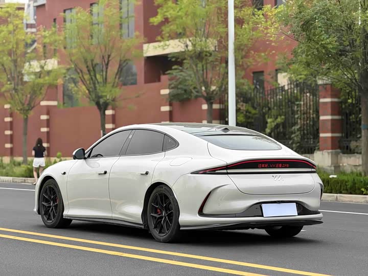 IM motors L6, 2025 — фото 7 из 9