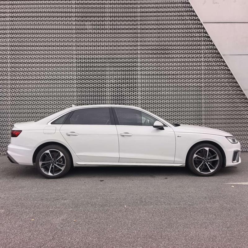 Audi A4L, 2023 — фото 5 из 7