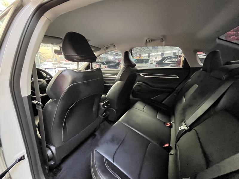 Geely Emgrand, 2025 — фото 10 из 11