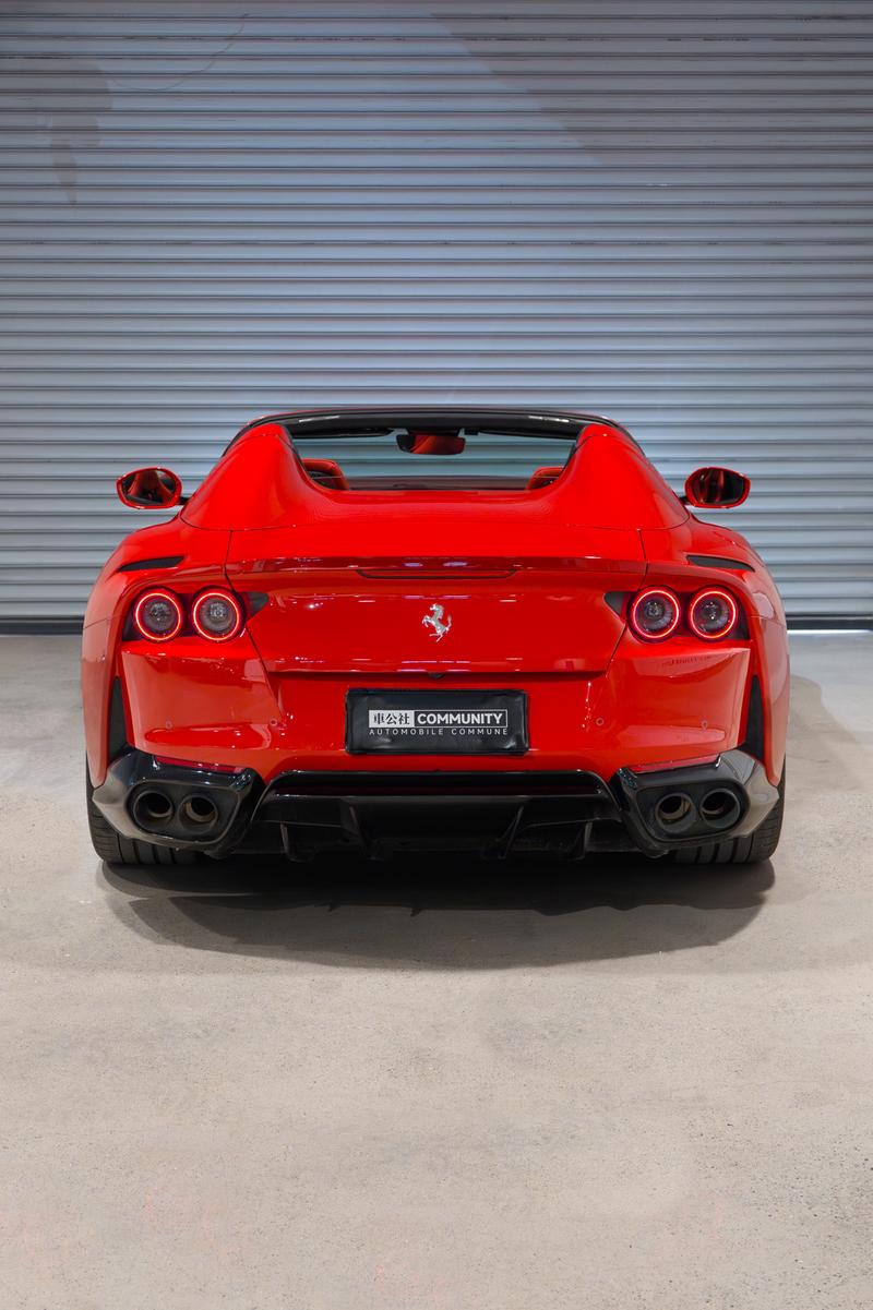 Ferrari 812, 2023 — фото 3 из 7