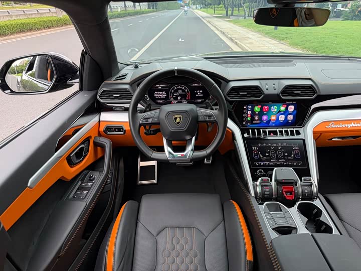 Lamborghini Urus, 2023 — фото 9 из 9