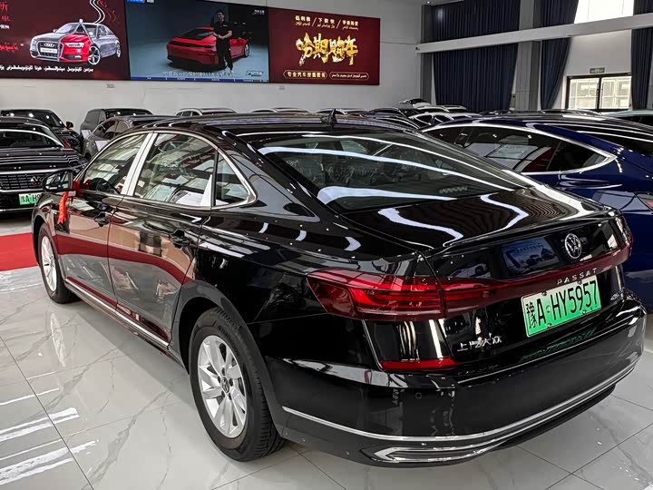 Volkswagen Passat Hybrid, 2025 — фото 8 из 9