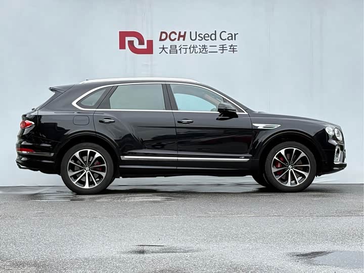 Bentley Bentayga, 2021 — фото 5 из 9