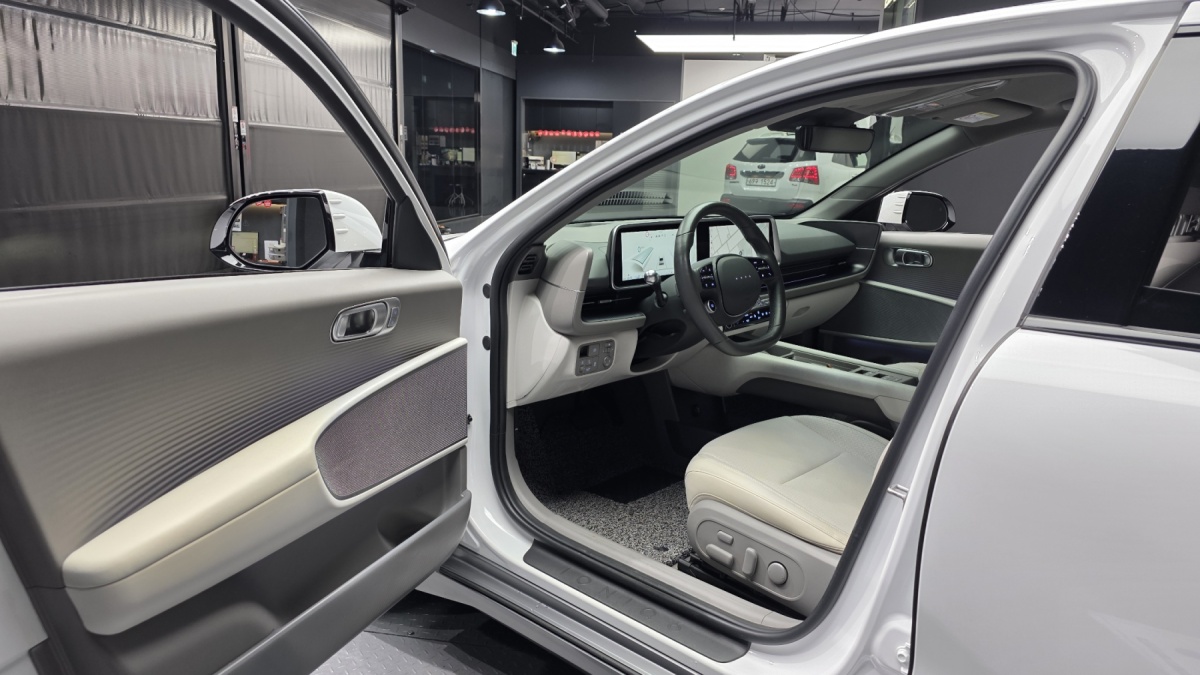Hyundai Ioniq 6, 2022 — фото 10 из 12