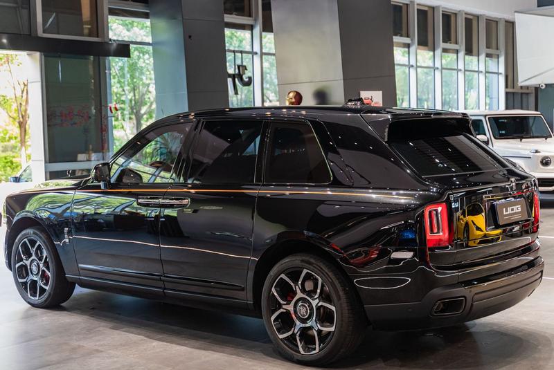 Rolls-Royce Cullinan, 2022 — фото 5 из 11