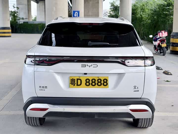 BYD Song L DM-i Hybrid, 2025 — фото 4 из 9
