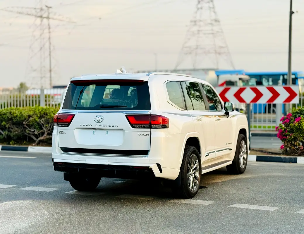 Toyota Land Cruiser, 2026 — фото 6 из 10