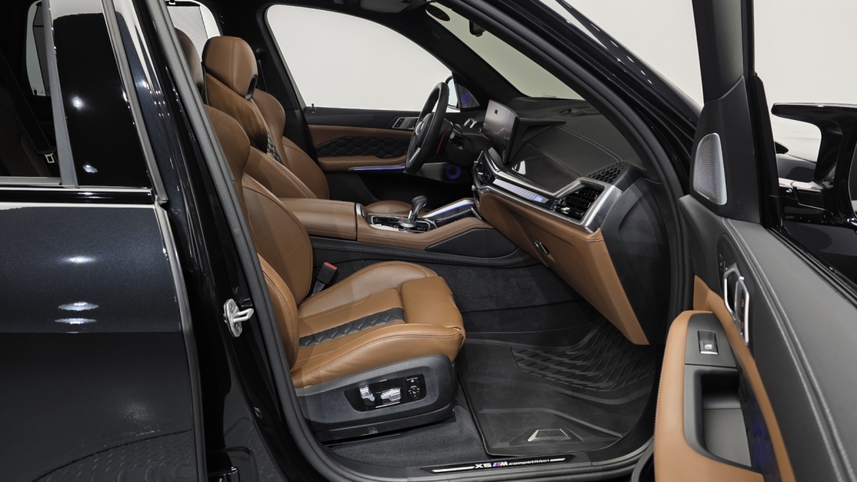 BMW X5 M, 2025 — фото 11 из 12
