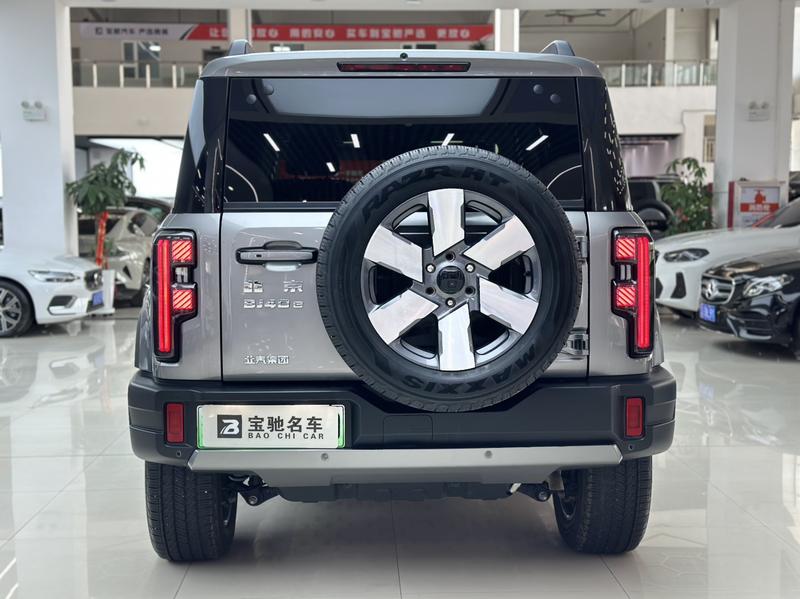 BAIC Beijing BJ40 Hybrid, 2025 — фото 5 из 12