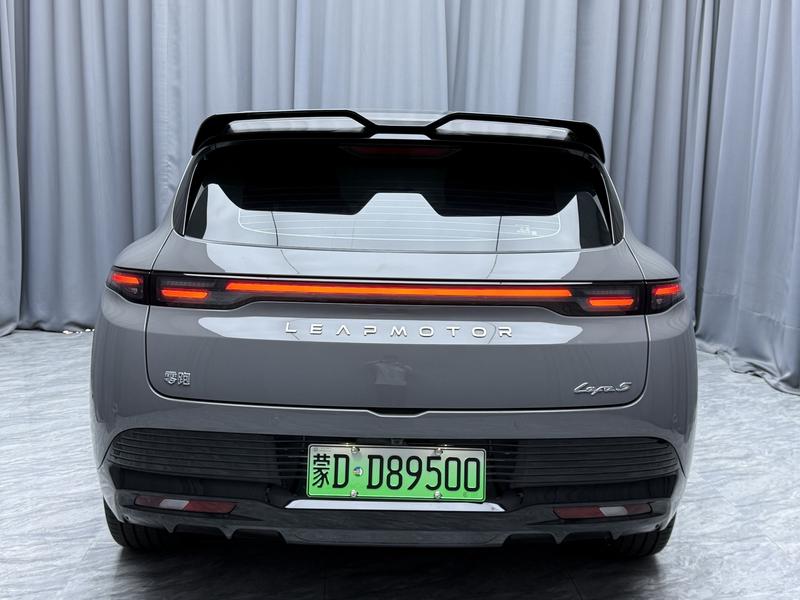 Leapmotor Lafa5, 2026 — фото 5 из 12