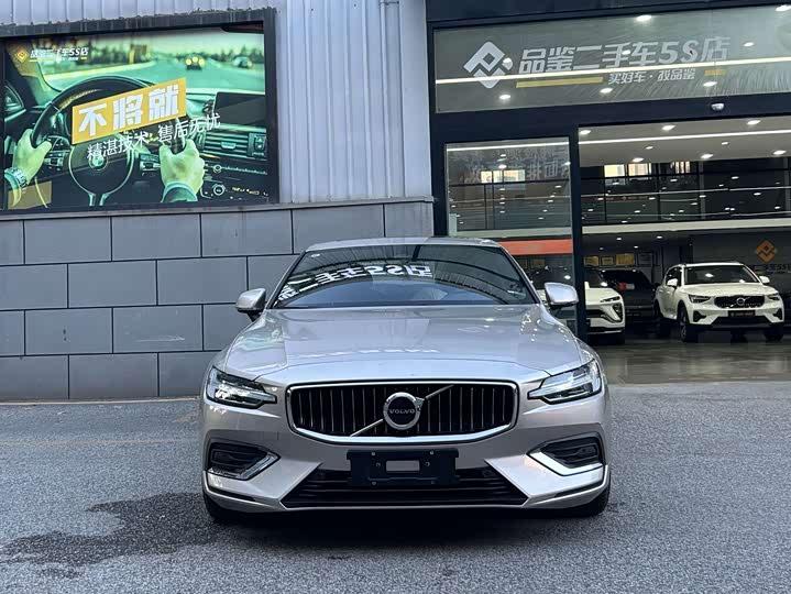 Volvo S60, 2025 — фото 4 из 9