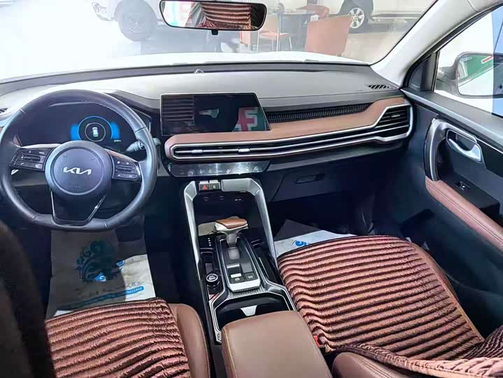 Kia Sportage GT-line, 2022 — фото 4 из 9