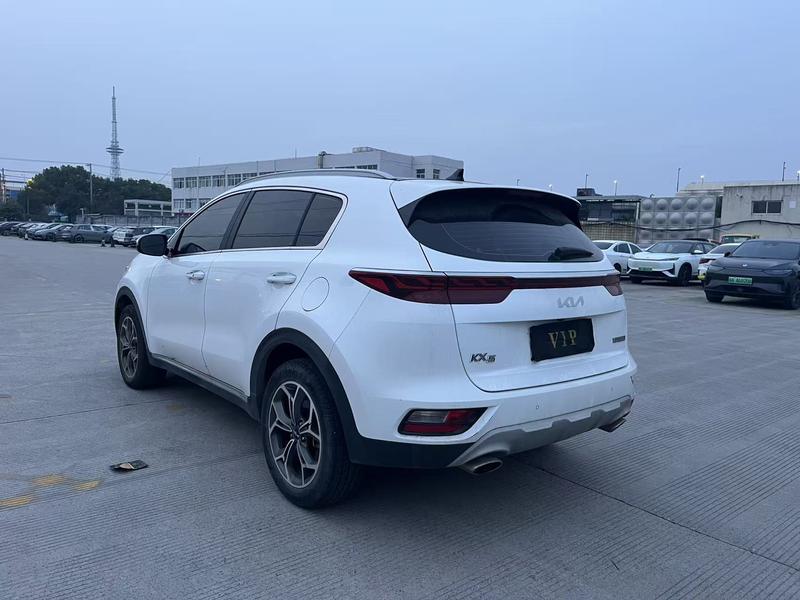Kia KX5, 2022 — фото 5 из 12