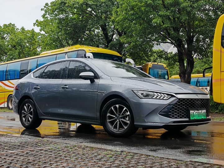 BYD Qin Plus, 2024 — фото 3 из 9