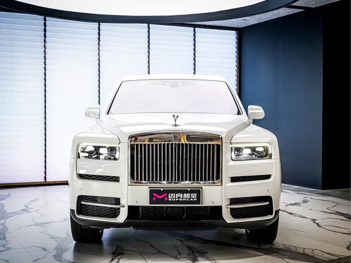 Rolls-Royce Cullinan, 2024 — фото 2 из 9