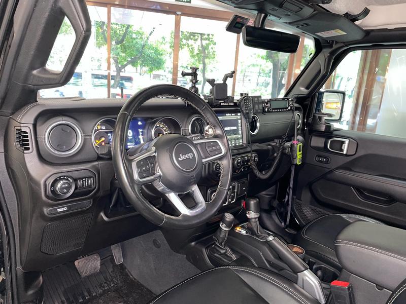 Jeep Gladiator, 2022 — фото 8 из 11