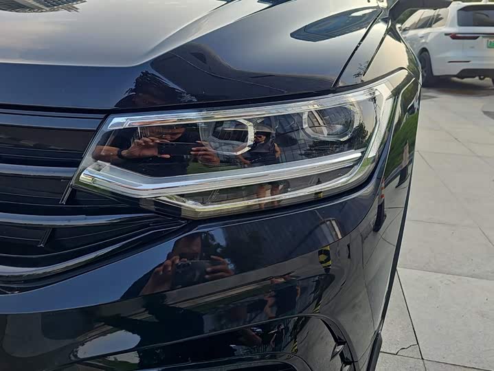Volkswagen Tiguan L Pro, 2024 — фото 5 из 9