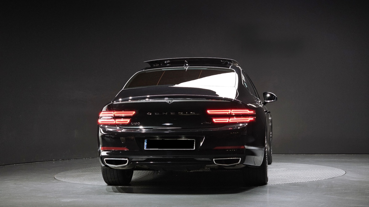 Genesis G80, 2023 — фото 4 из 12
