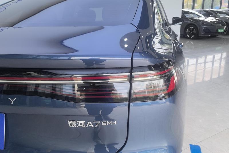 Geely Galaxy A7, 2025 — фото 5 из 12