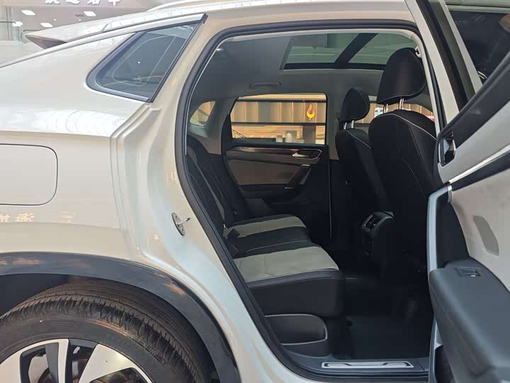 Volkswagen Tayron X, 2023 — фото 9 из 9
