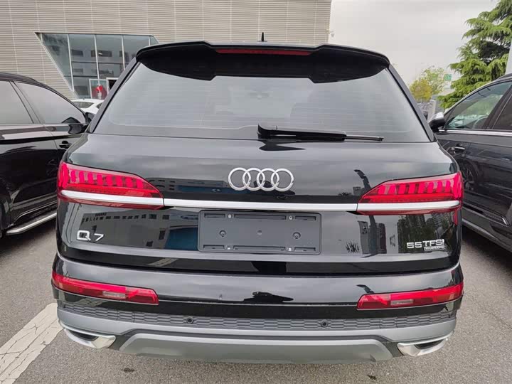 Audi Q7, 2023 — фото 4 из 9