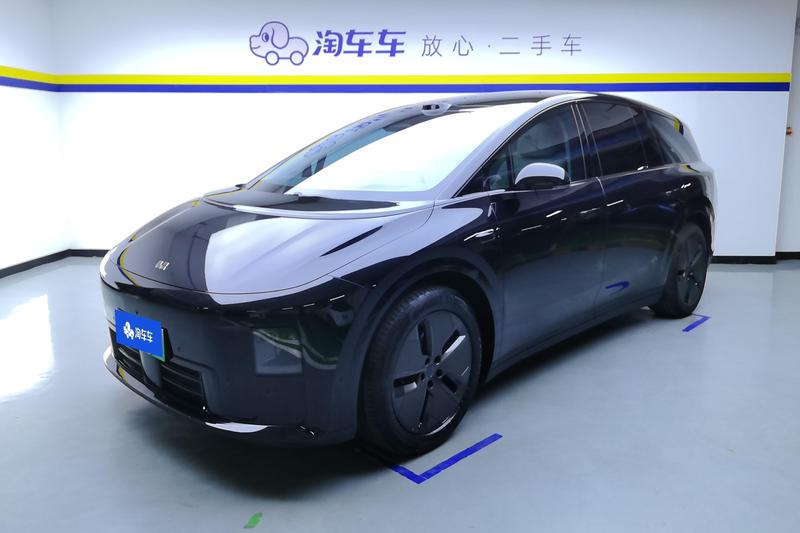 LiXiang i8, 2025 — купить в Иванове под ключ