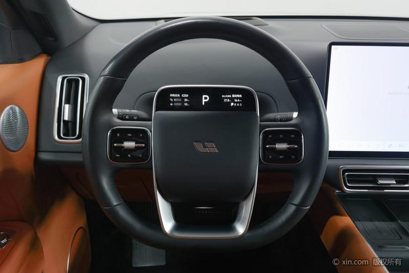 LiXiang L9, 2025 — фото 9 из 12