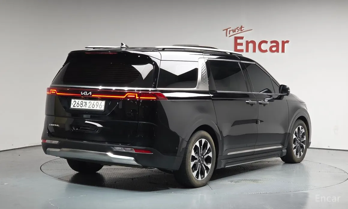 Kia Carnival, 2023 — фото 2 из 12