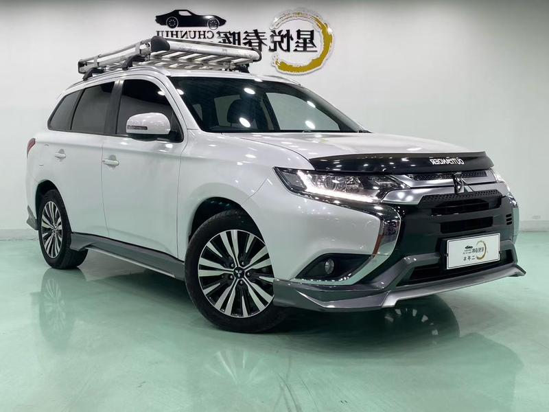 Mitsubishi Outlander, 2021 — фото 3 из 10
