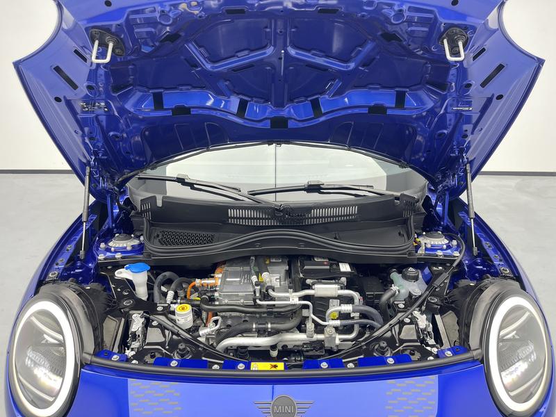 Mini Cooper, 2025 — фото 12 из 12