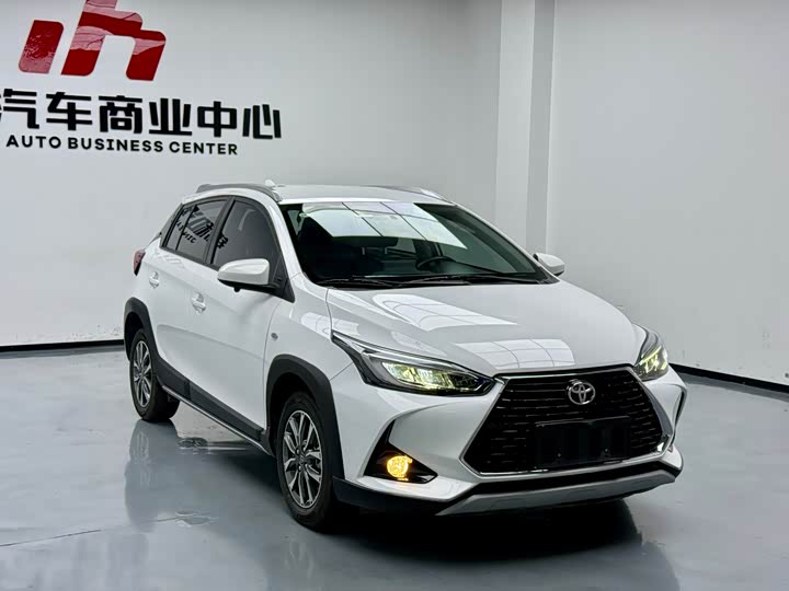 Toyota Yaris L Hatchback, 2022 — фото 3 из 9