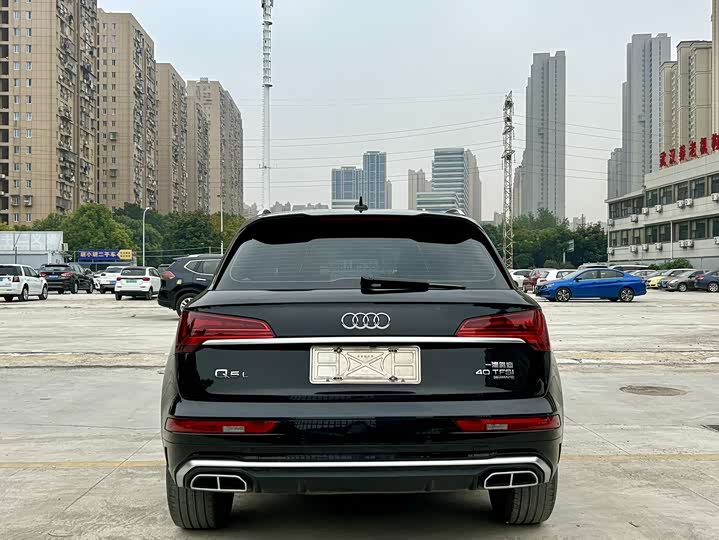 Audi Q5L, 2024 — фото 8 из 9