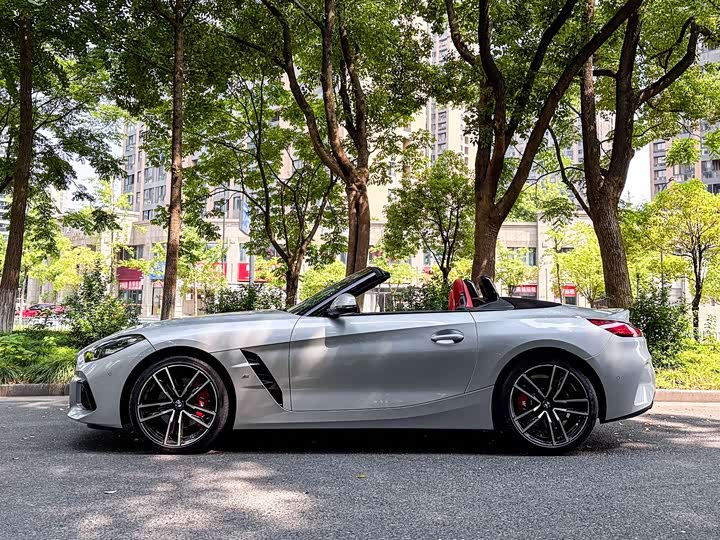 BMW Z4, 2022 — фото 3 из 9
