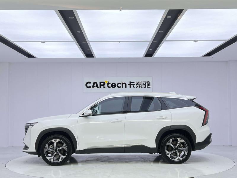 Geely Atlas L, 2023 — фото 4 из 12