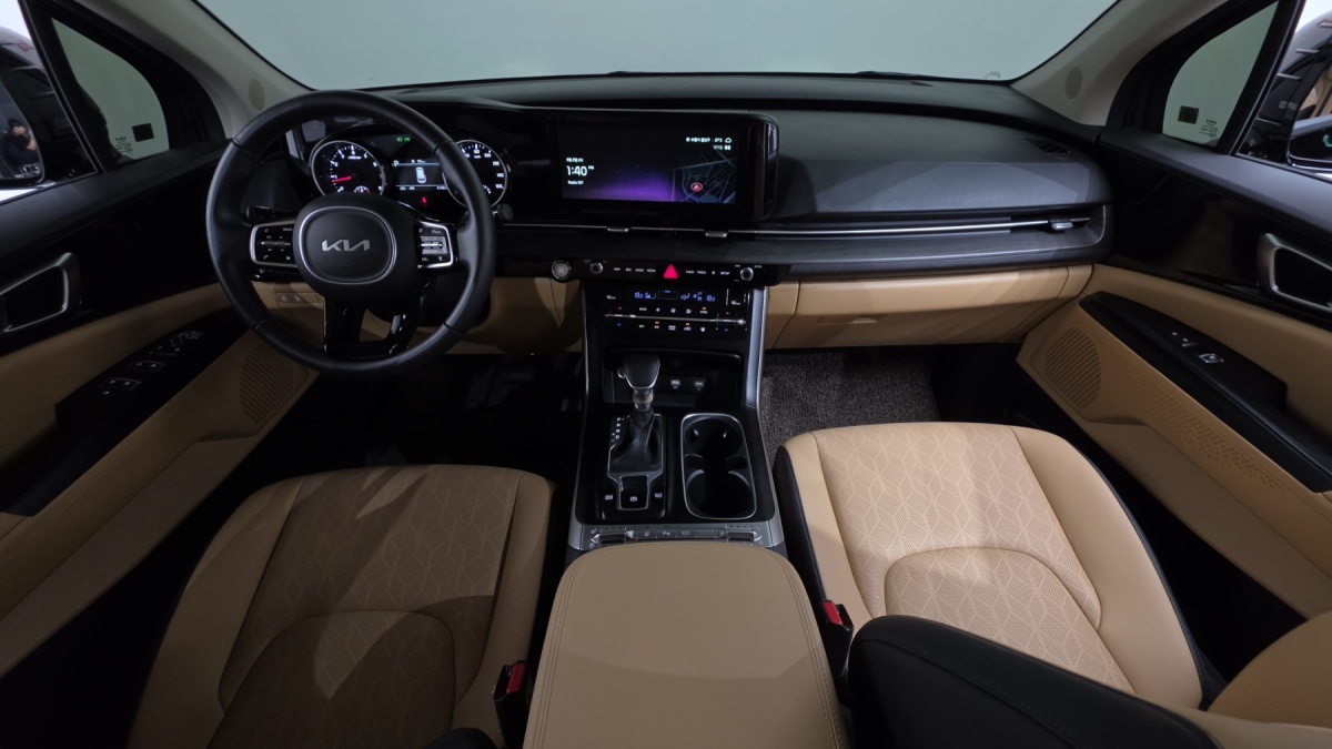 Kia Carnival, 2022 — фото 6 из 12