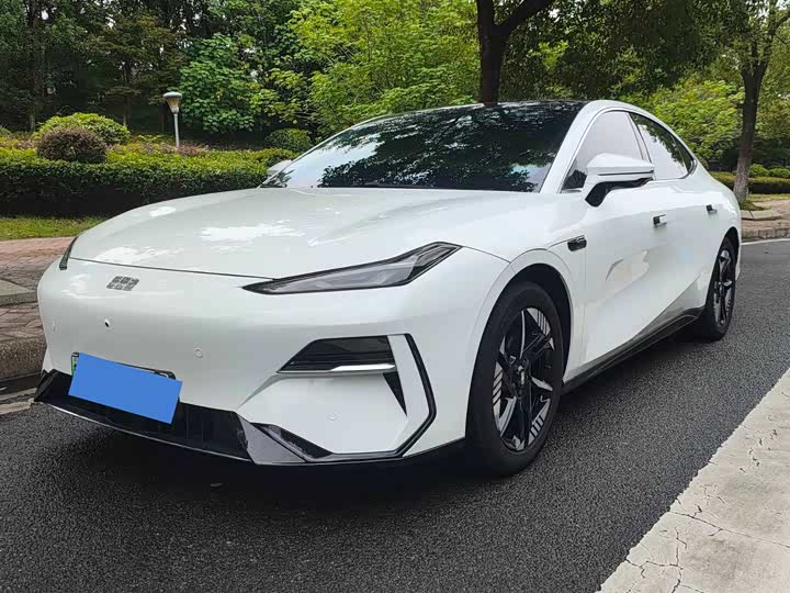 Geely Galaxy E8, 2024 — купить в Санкт-Петербурге под ключ