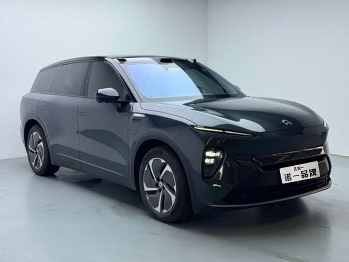 Nio ES8, 2024 — фото 3 из 9