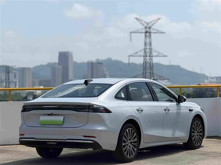 Geely Galaxy A7, 2025 — фото 4 из 9