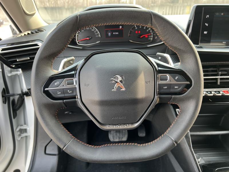 Peugeot 2008, 2022 — фото 8 из 12