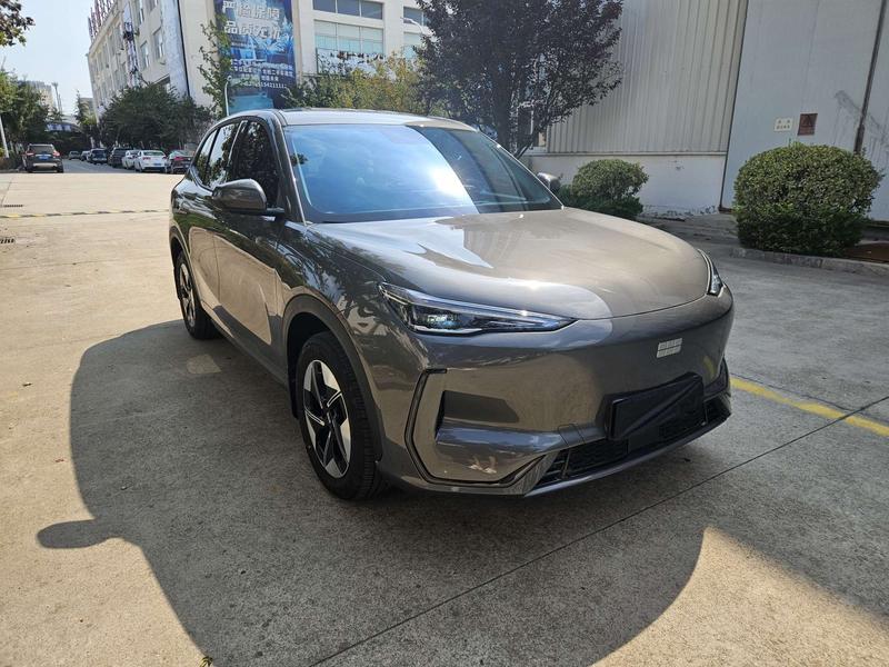 Geely Galaxy E5, 2025 — фото 3 из 12