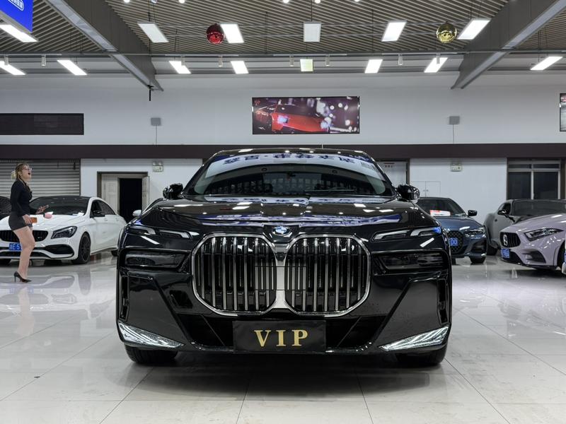 BMW 7 Series, 2023 — фото 2 из 10