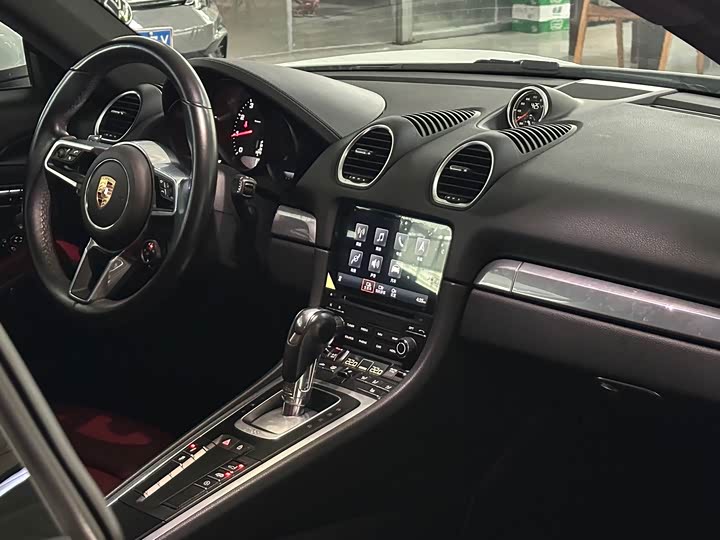 Porsche 718, 2023 — фото 8 из 9