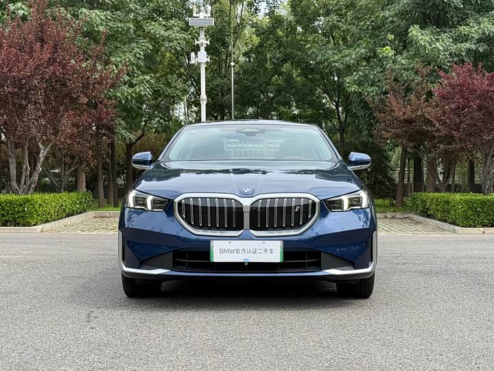 BMW i5, 2024 — фото 2 из 9