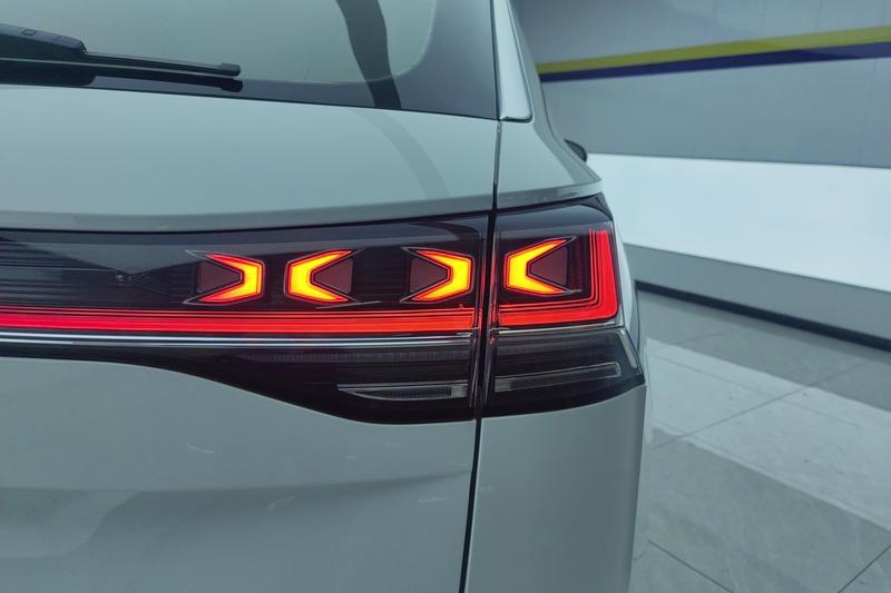 Volkswagen Tayron GTE Hybrid, 2023 — фото 5 из 12